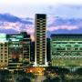 Bienvenido al Hotel Presidente ubicado en pleno corazón de la ciudad, sobre la Avenida 9 de Julio y cercano al Teatro Colón, el Obelisco, y la calle peatonal Florida. Su privilegiada ubicación sitúa al huésped a pasos del distrito financiero, los principales Shopping Centers y los más importantes teatros, cines y restaurantes. El hotel ofrece 181 confortables habitaciones, 28 suites y 28 departamentos, equipados y acondicionados con todo lo que nuestros huéspedes necesitan.