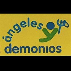 Angeles y Demonios