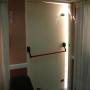 Puerta de seguridad con barral antipánico