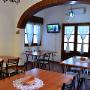 El hostal les ofrece los siguientes servicios: habitación con
<br>baño privado, caja de seguridad, TV por cable, aire
<br>acondicionado, desayuno, entre otros.