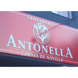 Trozadero Antonella