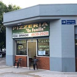 Pizzeria En Familia