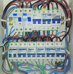 Instalaciones Eléctricas Ezelectric