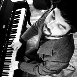 Arturo Estanislao - Pianista