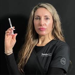 Dra Laura Silvana Trejo. RocaTrejo Centro Médico Estético