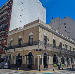 El Colonial