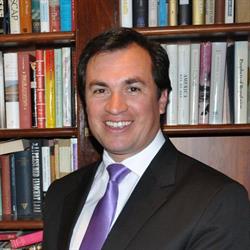 Dr. Adrián Montiel
