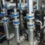 Sistema de bombeo de agua fria en laboratorio farmaceutico