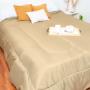 Acolchado 2 1/2 plazas beige