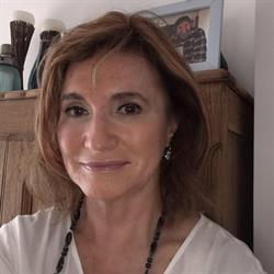 Dra Mercedes M.Udaquiola Holmberg-CLEAR SKIN PINAMAR-Dermatologia&Estetica