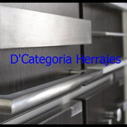Herrajes D'categoria
